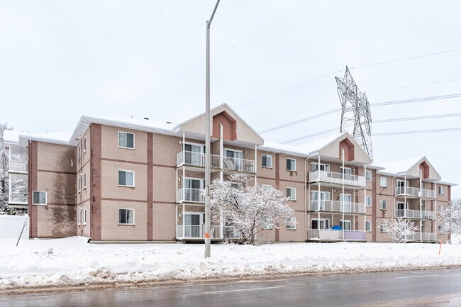 9317 Du Centre-Hospitalier Boul in Lévis, QC - Building Photo - Building Photo