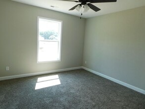 105 Adelaide Ct in Elizabeth City, NC - Building Photo - Building Photo