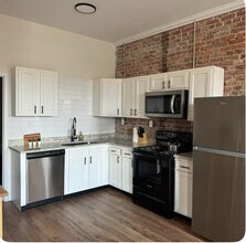 136 S Main St in Lawrenceburg, KY - Building Photo - Building Photo