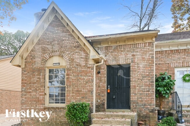 property at 5855 Plum Valley Dr