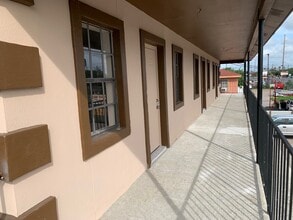 4245 Southmost Rd, Unit A in Brownsville, TX - Building Photo - Building Photo