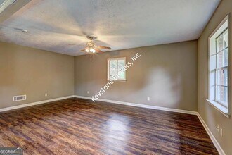 10119 Port Royal Ct in Jonesboro, GA - Building Photo - Building Photo