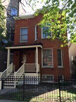 3749 N Clifton Ave in Chicago, IL - Building Photo