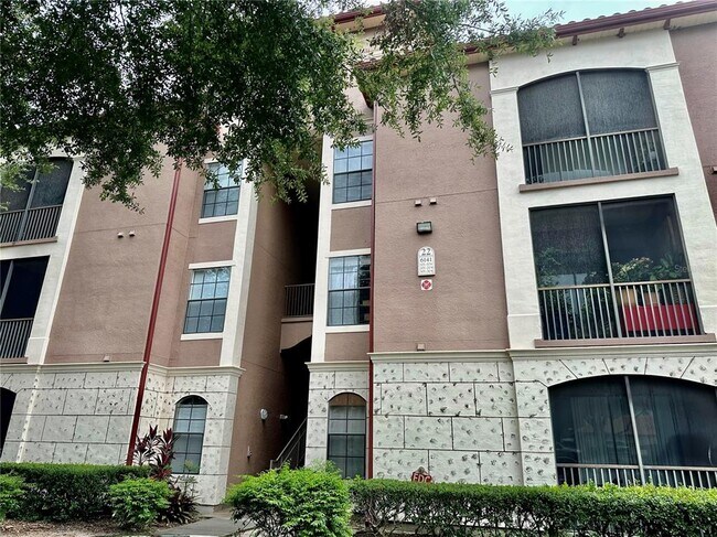 6141 Metrowest Blvd in Orlando, FL - Building Photo - Building Photo