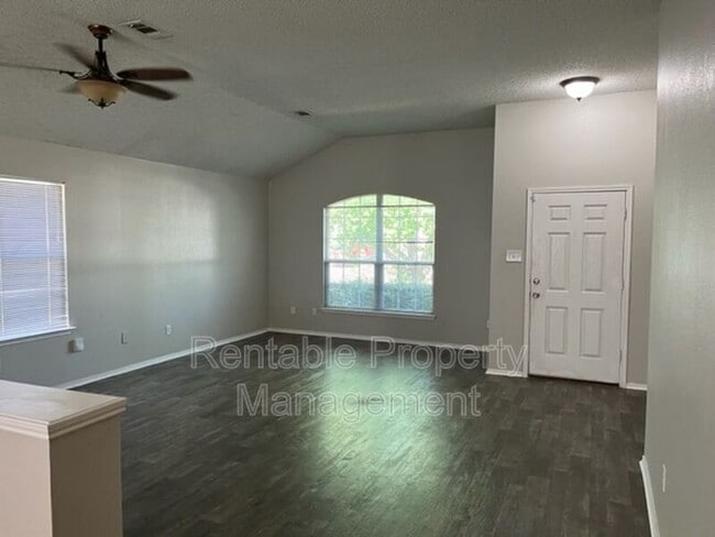 6709 Red Rock Trail in Watauga, TX - Building Photo - Building Photo