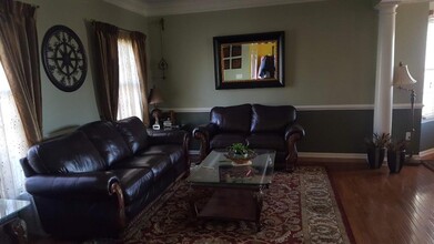 43871 Hibiscus Dr in Ashburn, VA - Building Photo - Building Photo