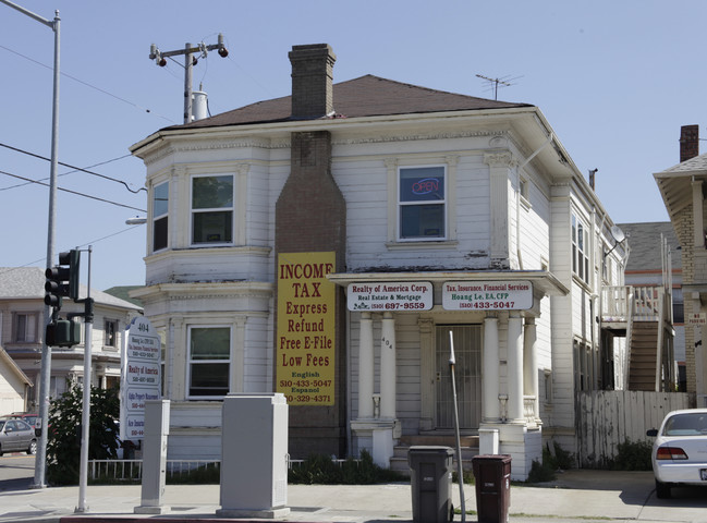 404 International Blvd in Oakland, CA - Building Photo - Building Photo