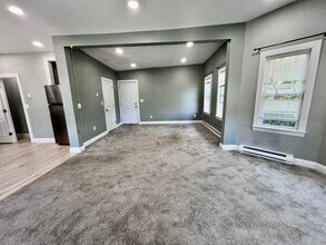 5 Providence St in Putnam, CT - Building Photo - Building Photo