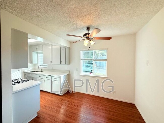 2707 Pomeroy Ave in Los Angeles, CA - Foto de edificio - Building Photo