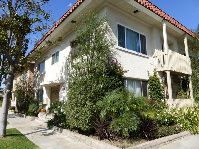 8 Esperanza Ave, Unit 8 Esperanza