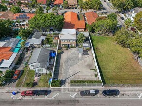 1016 SW 12th Ave in Miami, FL - Building Photo - Building Photo