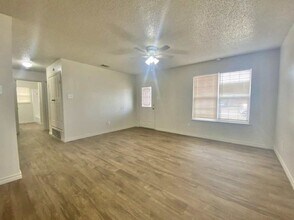 1328 E 25th St in Lubbock, TX - Building Photo - Building Photo