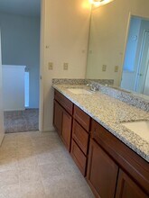 6057 Woodside Dr in Rocklin, CA - Building Photo - Building Photo