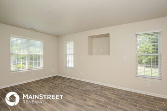 9 Mahogany Ct in Browns Summit, NC - Foto de edificio - Building Photo