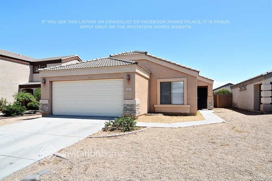 12821 W Soledad St in El Mirage, AZ - Building Photo