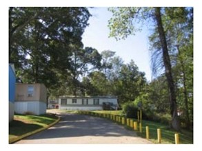 Dogwood Hills Mobile Home Park in Hickory, NC - Foto de edificio - Building Photo