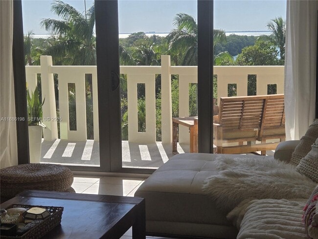 property at 1121 Crandon Blvd