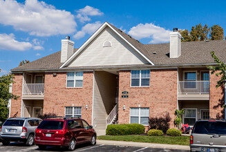 Bayberry Place Apartments in Brownsburg, IN - Foto de edificio - Building Photo