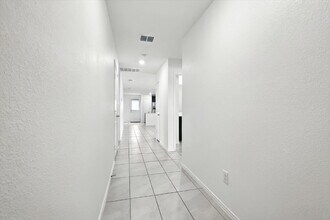 1653 Bluffview Dr in Hutchins, TX - Building Photo - Building Photo