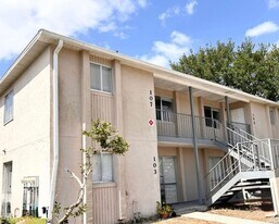 105 Cory Ln in Winter Springs, FL - Building Photo