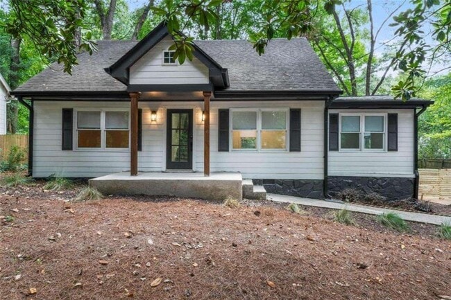 property at 2735 Defoors Ferry Rd NW