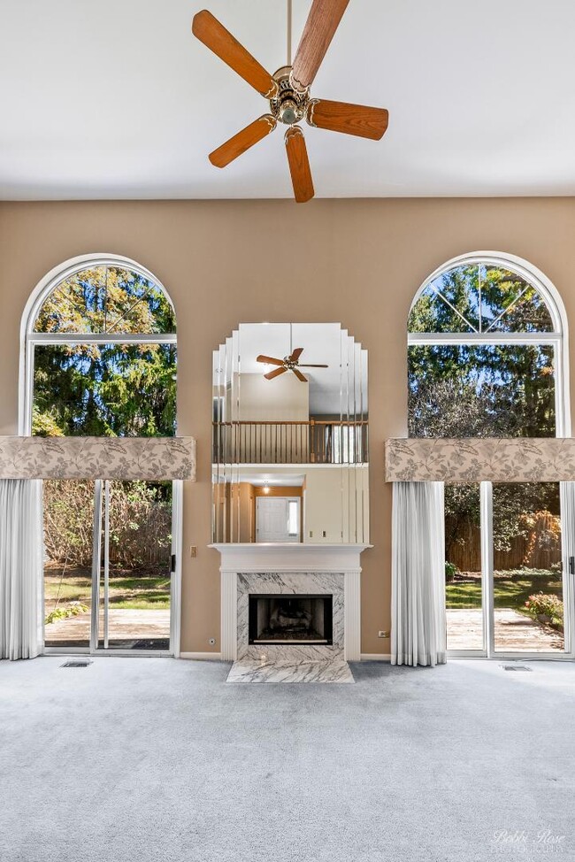 property at 800 E Saratoga Cir