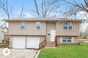 9204 Marsh Ave in Kansas City, MO - Building Photo