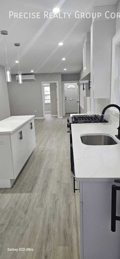 12 Cypress St in Yonkers, NY - Building Photo - Building Photo