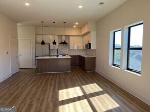 112 Rogers St NE in Atlanta, GA - Building Photo - Building Photo