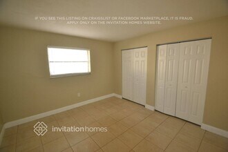 8469 Windsor Dr in Miramar, FL - Building Photo - Building Photo