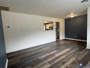 2590 Pinehurst Dr in Petersburg, VA - Building Photo - Building Photo