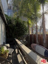 830 Brooks Ave in Los Angeles, CA - Building Photo - Building Photo