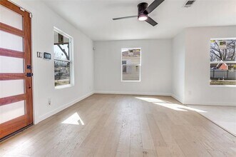 2503 Stovall Dr in Dallas, TX - Building Photo - Building Photo