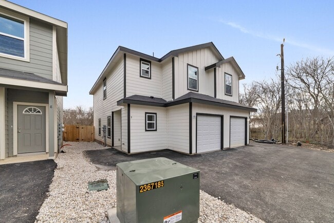 9034 Glen Shadow Dr in San Antonio, TX - Building Photo - Building Photo