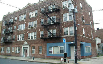 99 Pine St Apartments