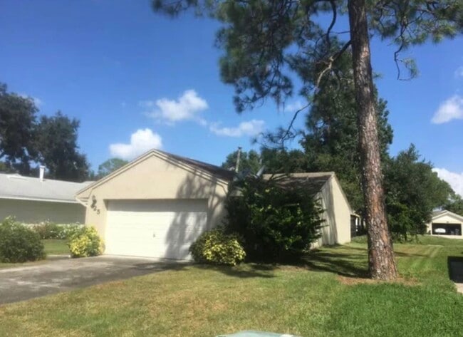 425 Greenfield Rd in Winter Haven, FL - Building Photo - Building Photo