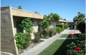 45485 Abronia Trl in Palm Desert, CA - Building Photo - Building Photo