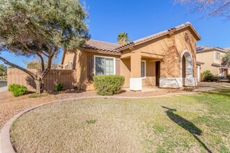 18462 E Swan Dr in Queen Creek, AZ - Foto de edificio - Building Photo