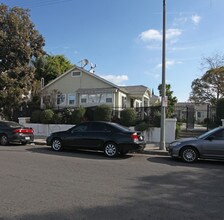 1162-1170 1/2 N Madison Ave in Los Angeles, CA - Building Photo - Building Photo