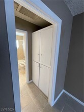 2516 E Mesquite Ave-Unit -2 in Las Vegas, NV - Building Photo - Building Photo