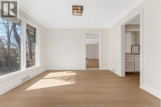 132 Division St N in Kingsville, ON - Building Photo - Building Photo