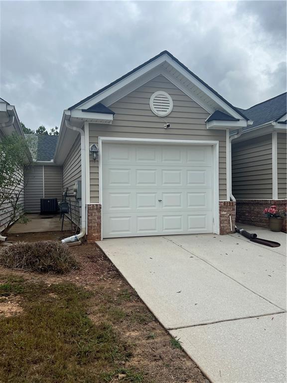 6390 Shadow Square in Lithonia, GA - Building Photo - Building Photo