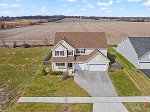 1812 Empress Dr in Elgin, IL - Building Photo - Building Photo