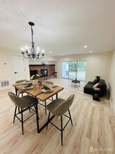 68 Albury Way in North Brunswick, NJ - Building Photo - Building Photo