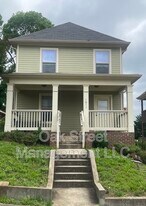 1011 Oak St in Chattanooga, TN - Building Photo