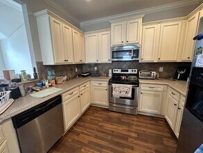 1929 Leighton Dr in Greenville, NC - Building Photo - Building Photo