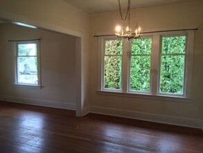 516 N 6th St in Mount Vernon, WA - Building Photo - Building Photo