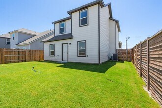 317 Carmel Cyn Trl in Jarrell, TX - Building Photo - Building Photo