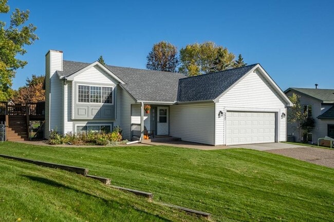 property at 2432 Henslow Ct N