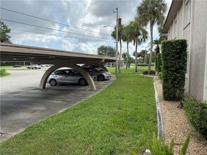 1699 Golf Club Dr in North Fort Myers, FL - Building Photo - Building Photo